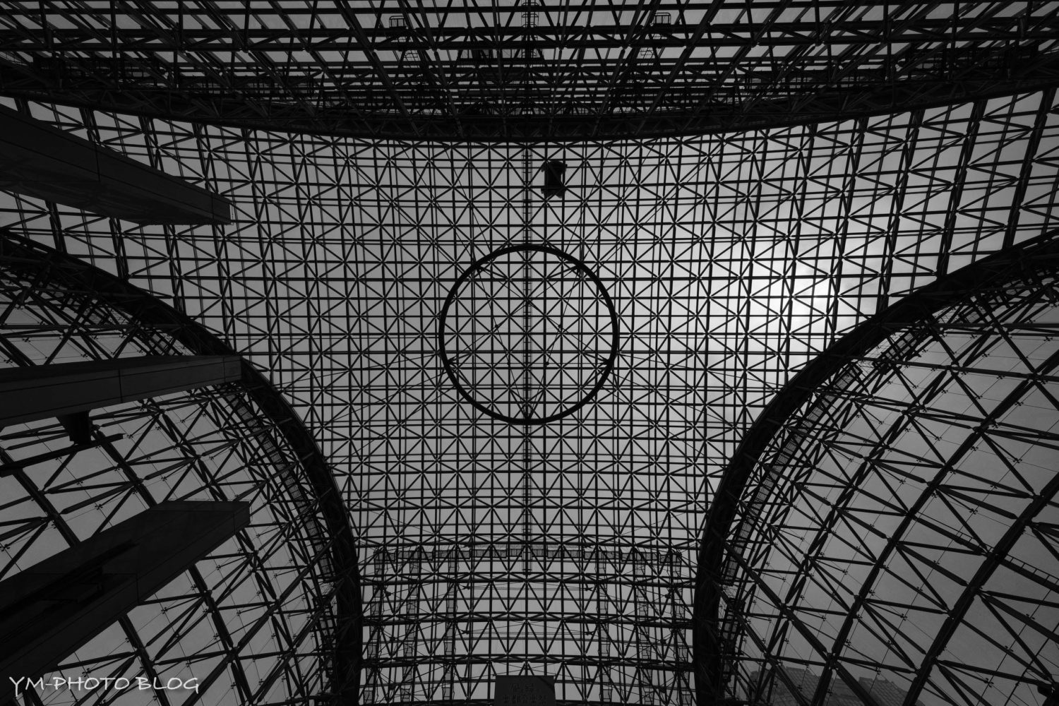 金沢駅の天井