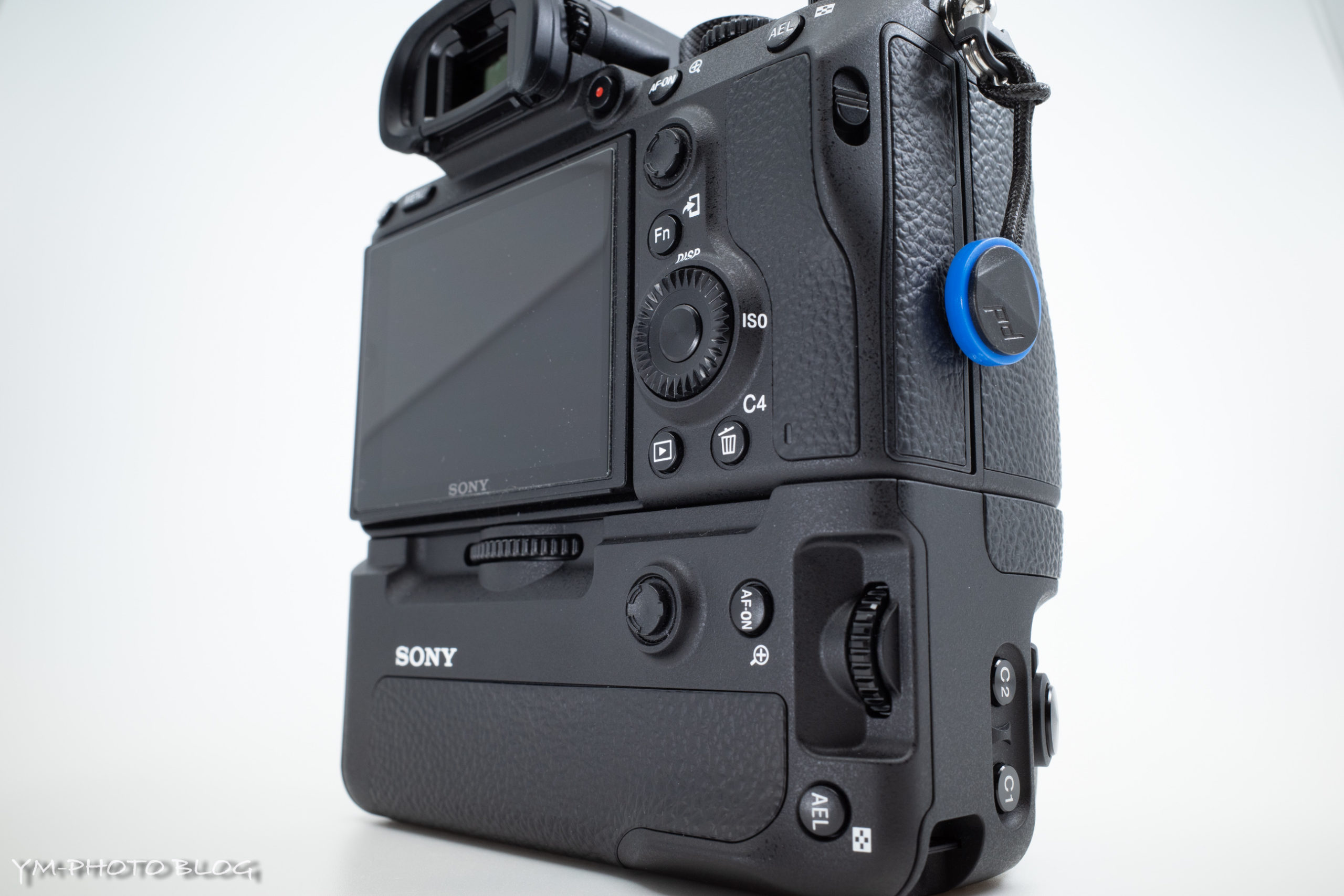カメラ デジタルカメラ バッテリーグリップは男のロマン。α7R Ⅲ用縦位置グリップ SONY VG 